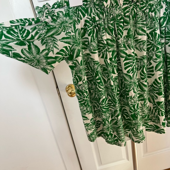 Off the shoulder short sleeve shirt - Picture 2 of 3